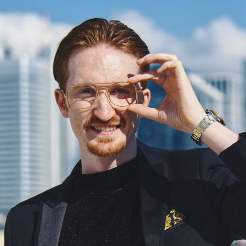 Max Mustermann